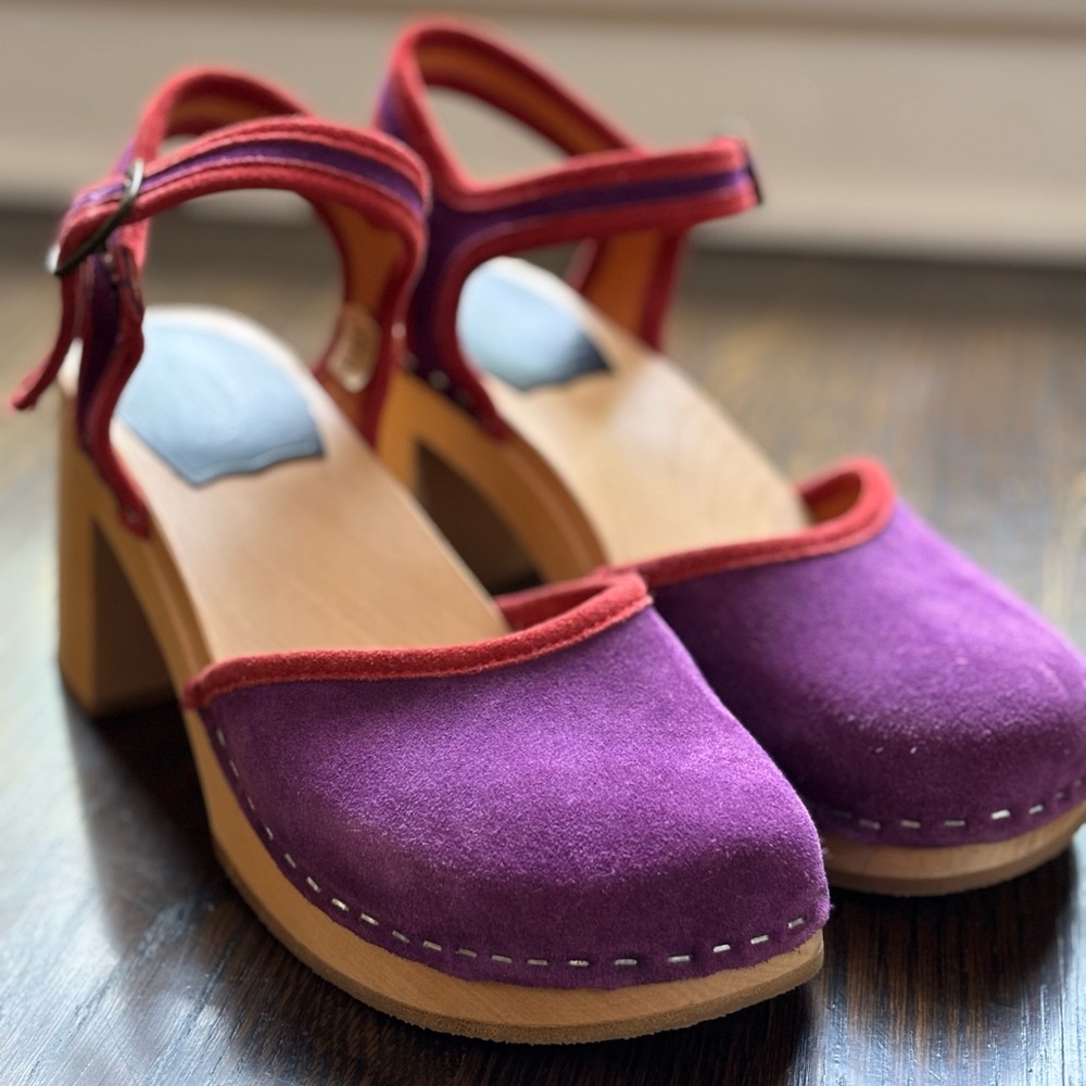 Iconic Swedish Hasbeens - rare color combo!